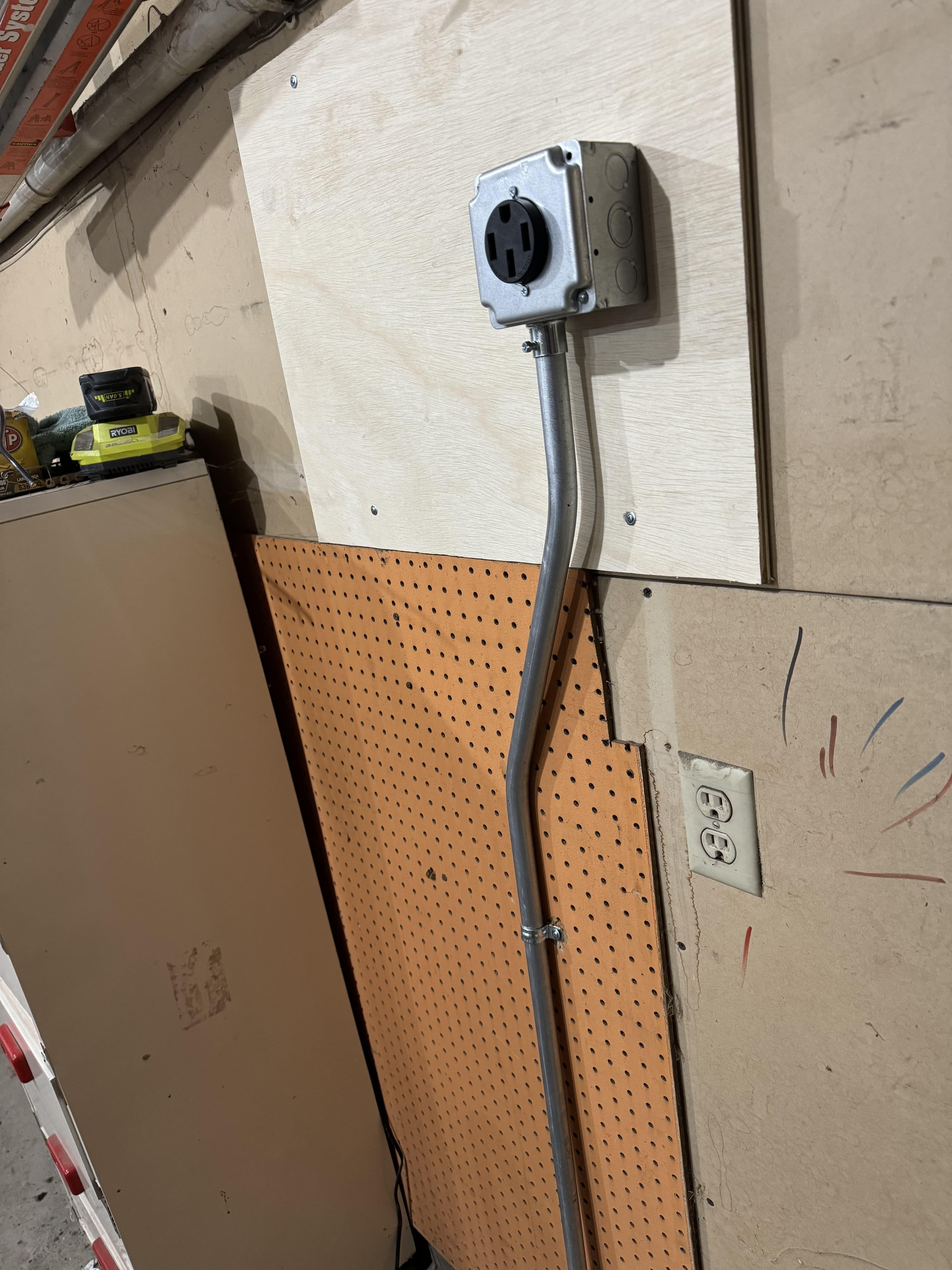 Shop‑vac dedicated circuit